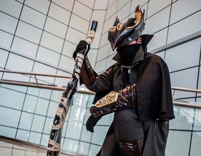 Bloodborne Hunter Cosplay (2)