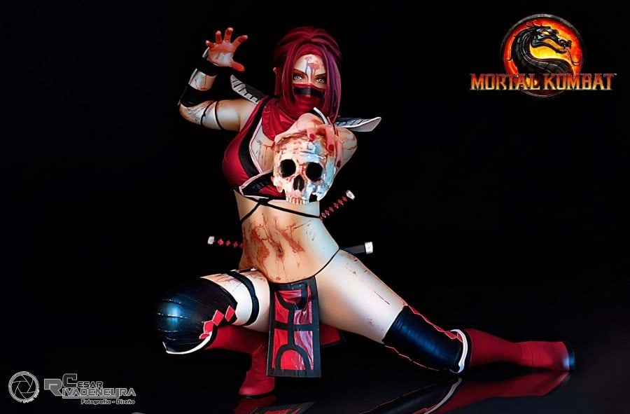 Mortal Kombat Skarlet Cosplay - Gamers Heroes